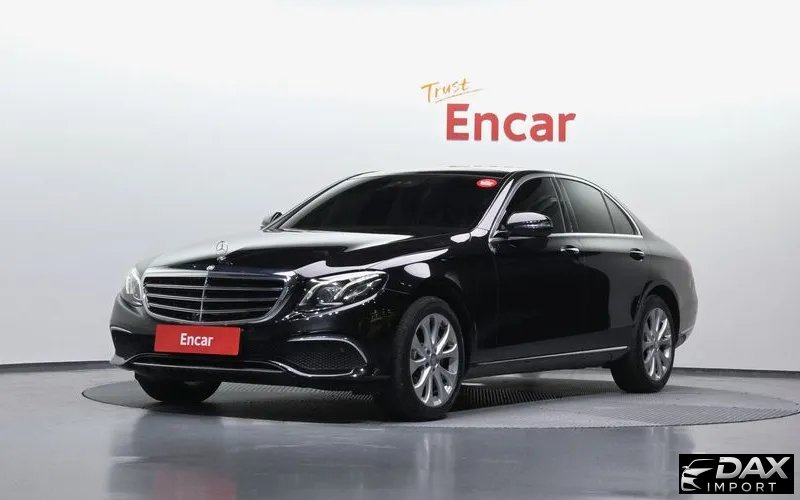Mercedes-Benz E-Class E300 4MATIC Exclusive