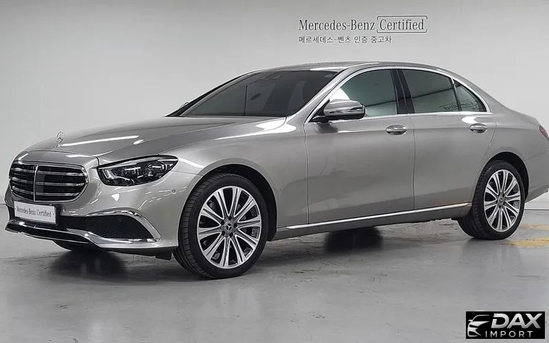 Mercedes-Benz E-Class E300e 4MATIC Exclusive