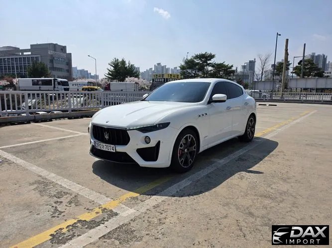 Maserati Levante 3.0 AWD GranLusso