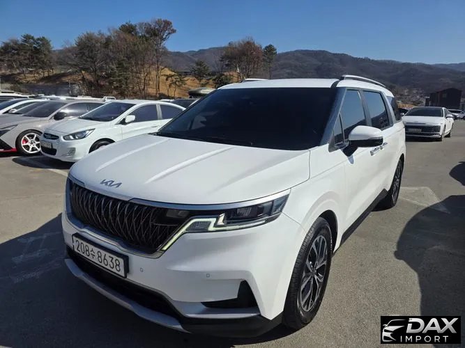 Kia Canival 9-Seater Prestige