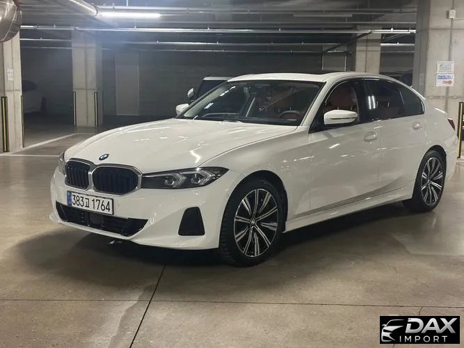 BMW 3-Series 320i