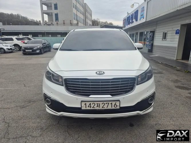 Kia Canival 9-seater Prestige