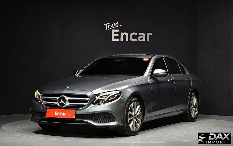 Mercedes-Benz E-Class E300 4MATIC Avnatgarde