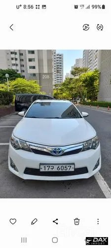 Toyota Camry Hybrid XLE