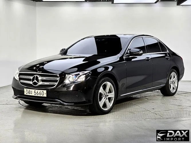 Mercedes-Benz E-Class E220d 4MATIC Avantgarde