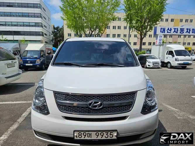 Hyundai Starex 5-Seater VAN