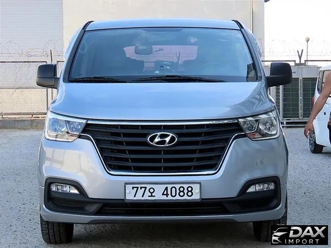 Hyundai Starex Wagon 12-Seater