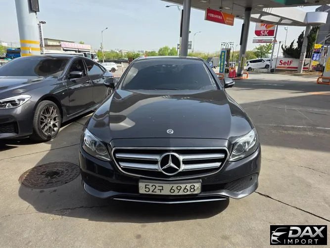 Mercedes-Benz E-Class E300 4MATIC Avnatgarde
