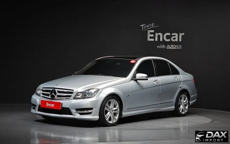 Mercedes-Benz C-Class C200 CGI AVANTGARDE