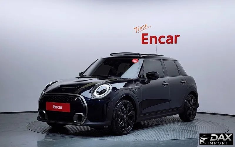 Mini Cooper 5Door Resolute Edition