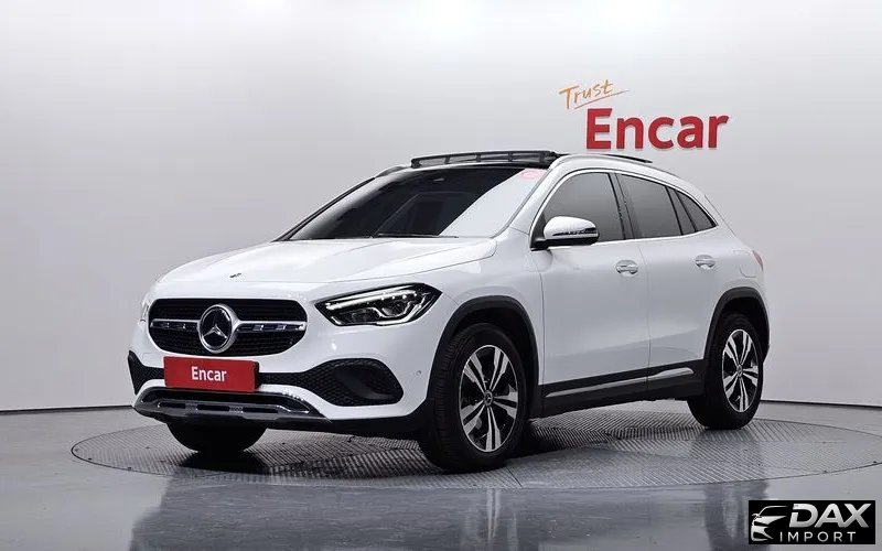 Mercedes-Benz GLA-Class GLA220