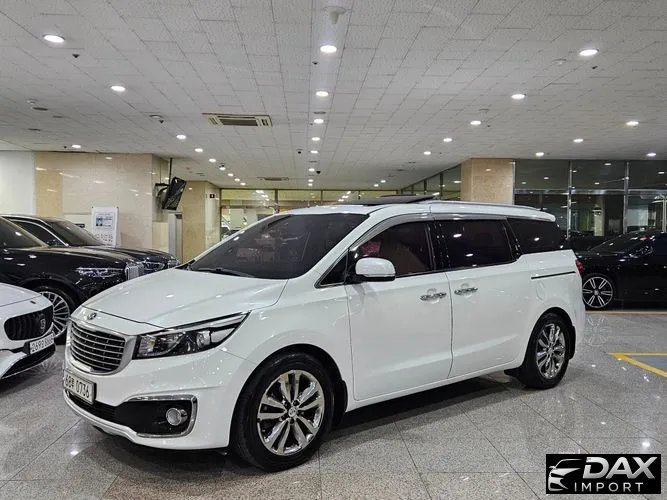 Kia Canival 9-seater Noblesse