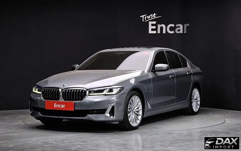 BMW 5-Series 530e Luxury