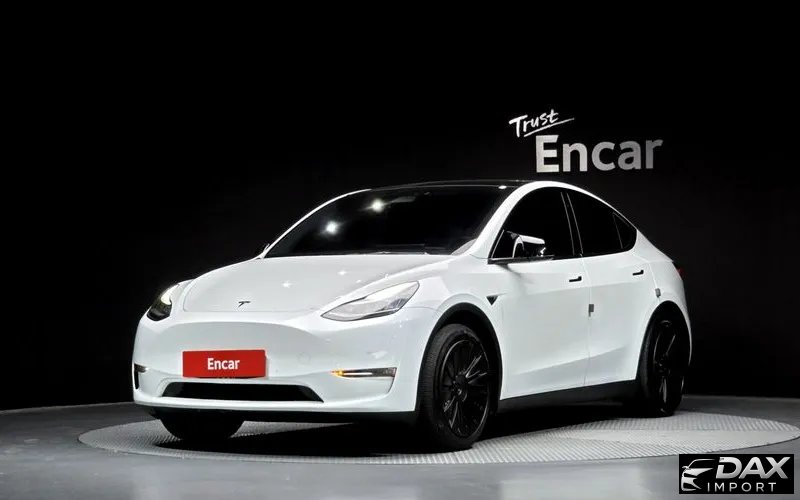 Tesla Model Y Standard Range RWD