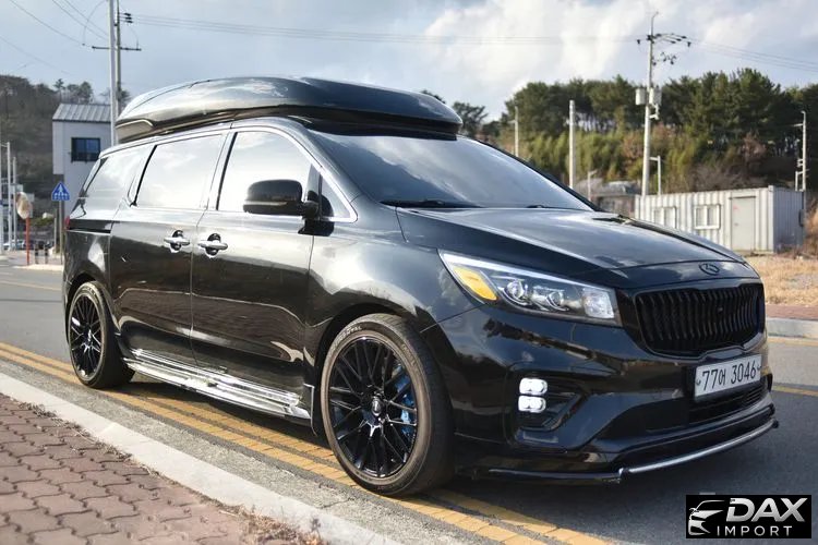 Kia Canival 11-seater Hi-Limousine