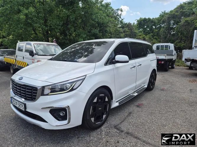 Kia Canival 9-Seater Prstige