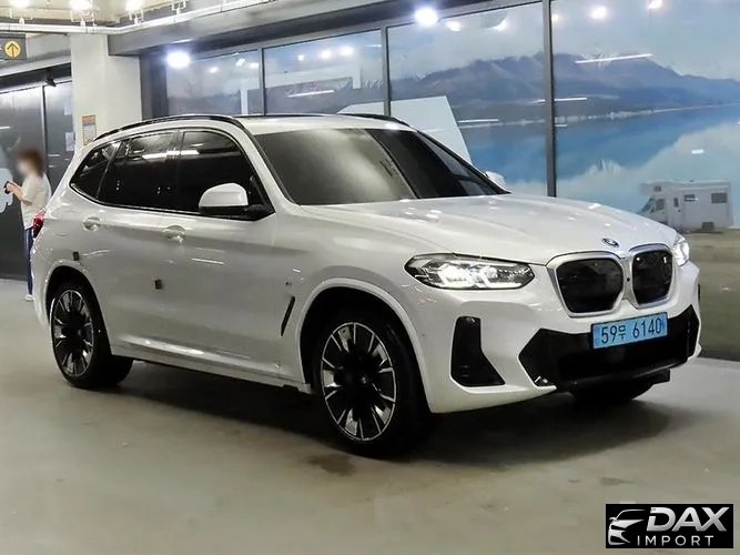 BMW iX3 M Sports