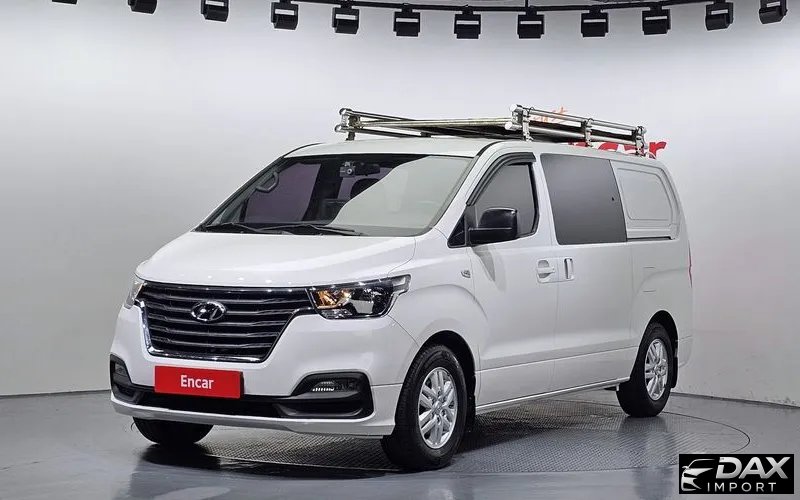 Hyundai Starex Van 5-Seater