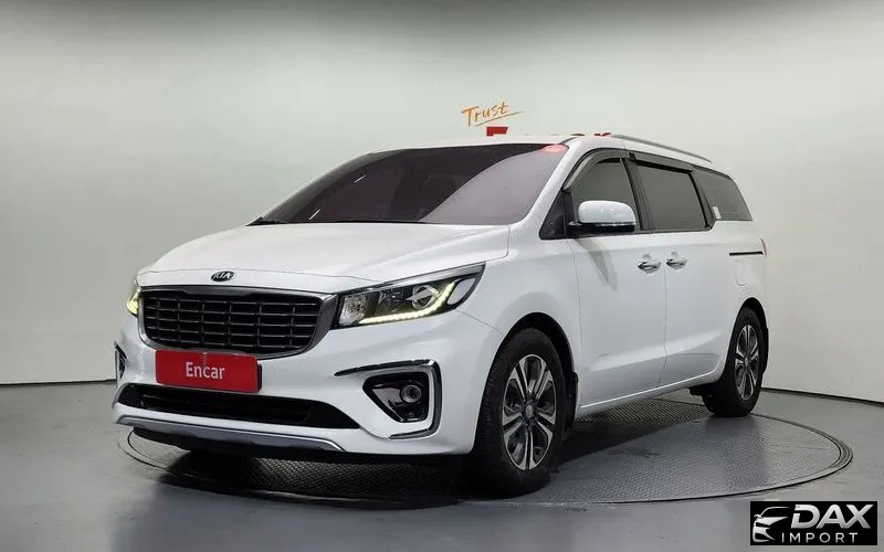 Kia Canival 9-Seater Luxury