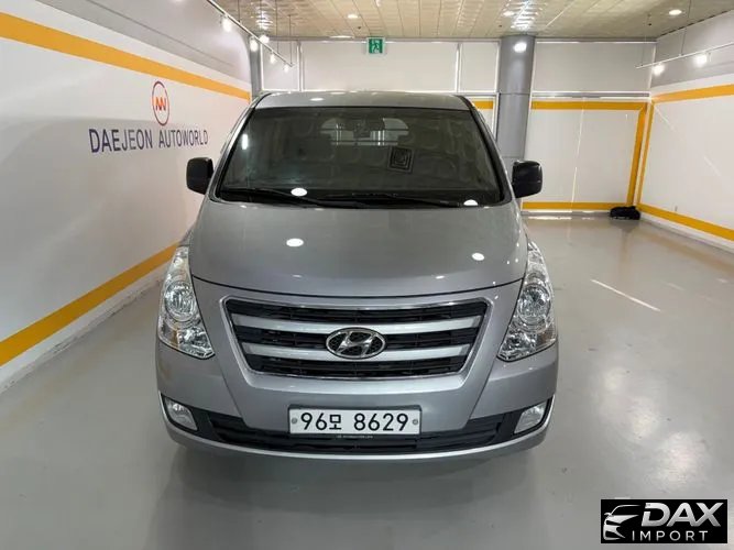 Hyundai Starex 5-Seater VAN