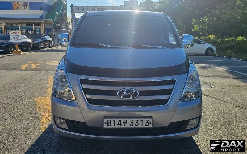 Hyundai Starex 5-Seater VAN