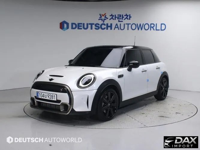 Mini Cooper 5Door Resolute Edition
