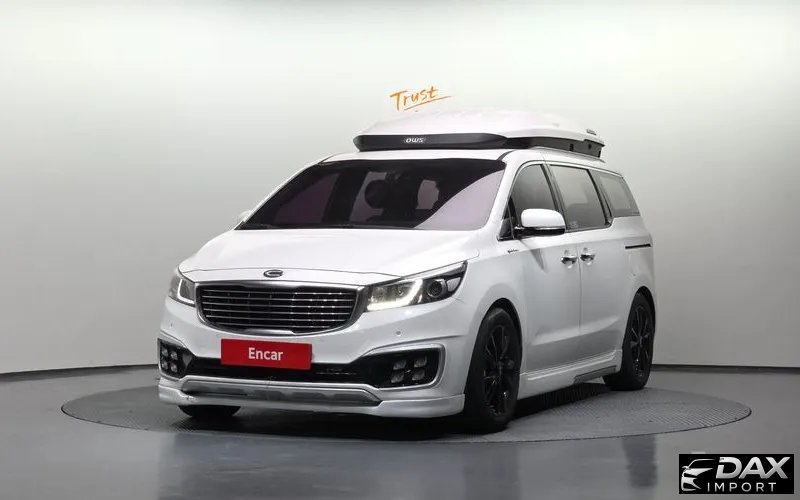 Kia Canival 9-seater Outdoor