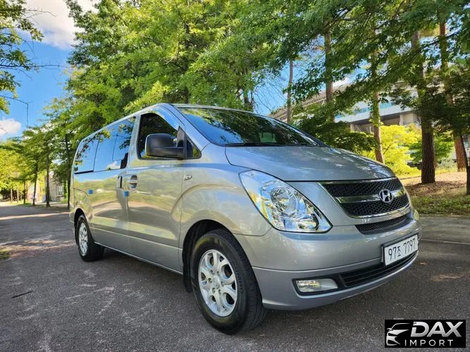 Hyundai Starex 5-Seater VAN