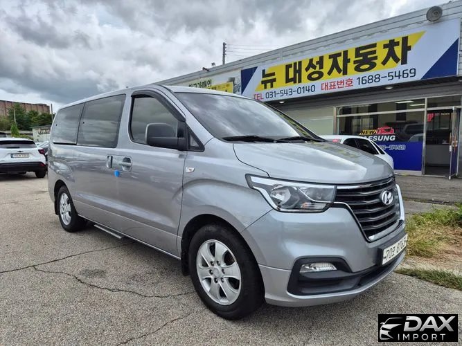 Hyundai Starex Wagon 11-Seater