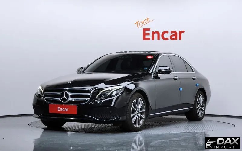 Mercedes-Benz E-Class E300 4MATIC Avnatgarde