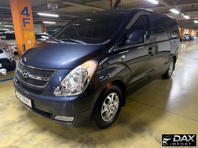 Hyundai Starex 11-Seater Wagon