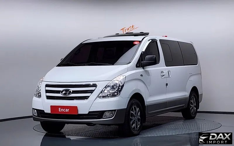 Hyundai Starex 4WD 11-Seater Wagon