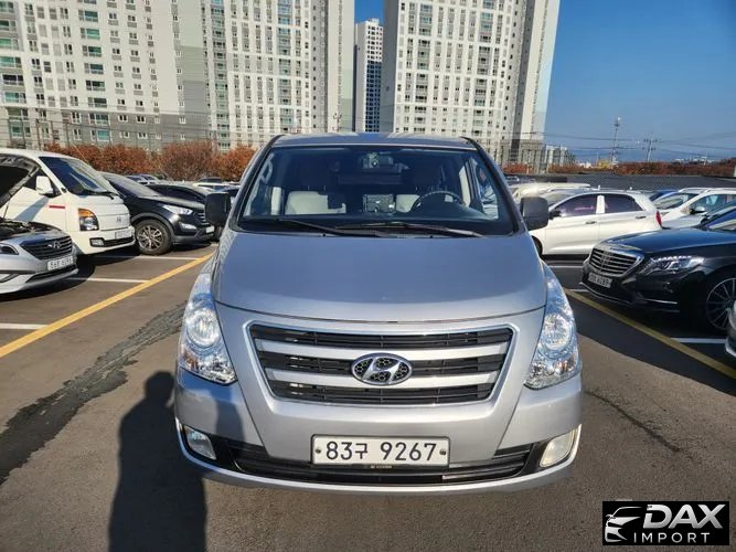 Hyundai Starex 5-Seater VAN