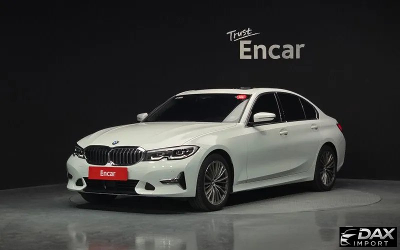 BMW 3-Series 320i Luxury