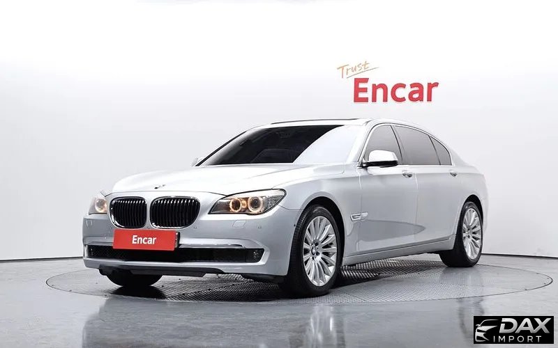 BMW 7-Series 740Li