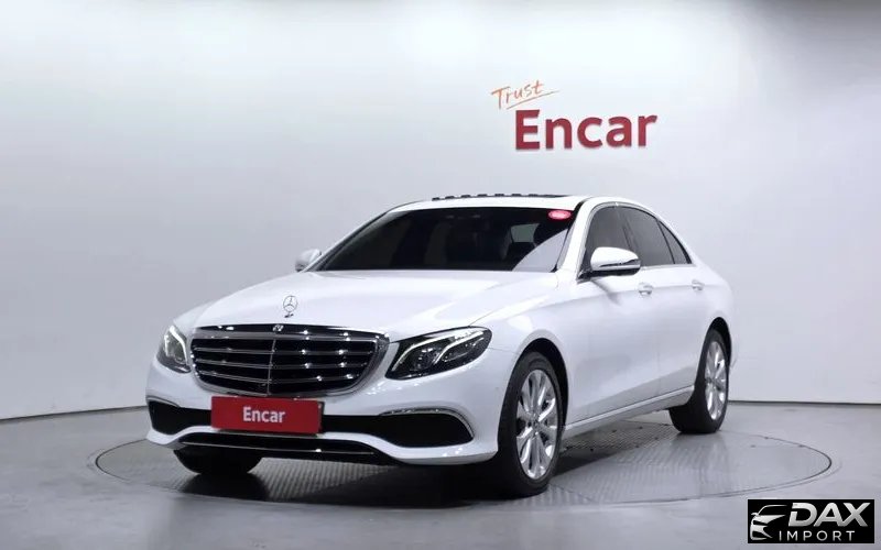 Mercedes-Benz E-Class E300 4MATIC Exclusive