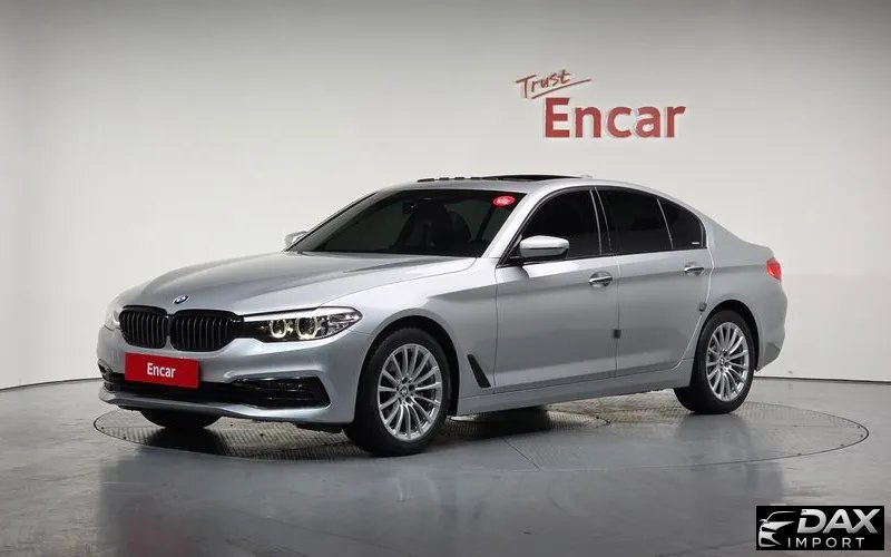 BMW 5-Series 520i Luxury