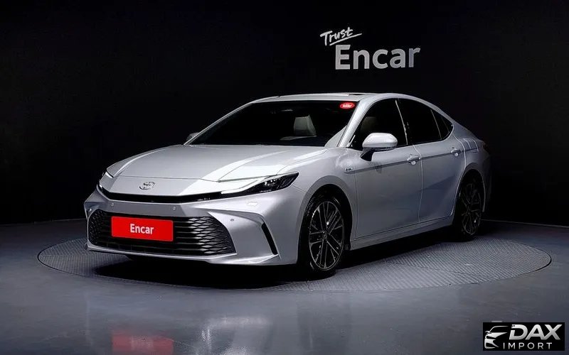 Toyota Camry 2.5 XLE Hybrid