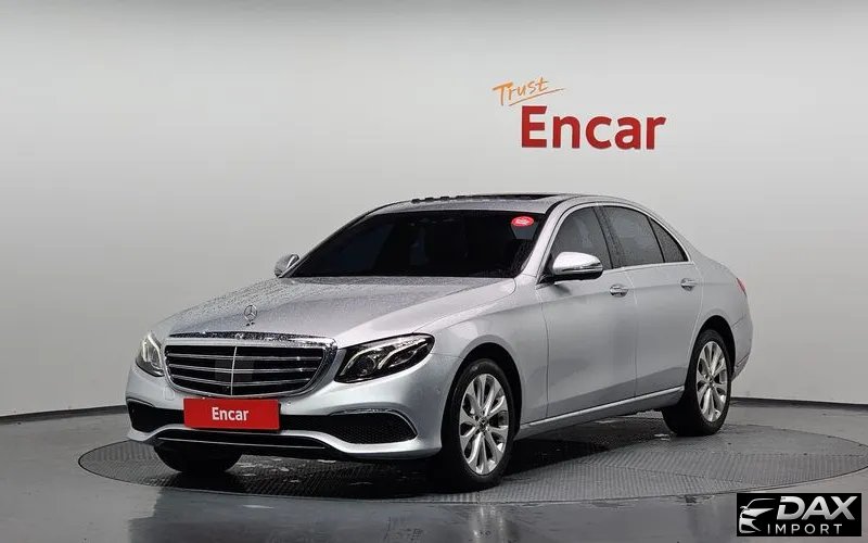 Mercedes-Benz E-Class E300 4MATIC Exclusive