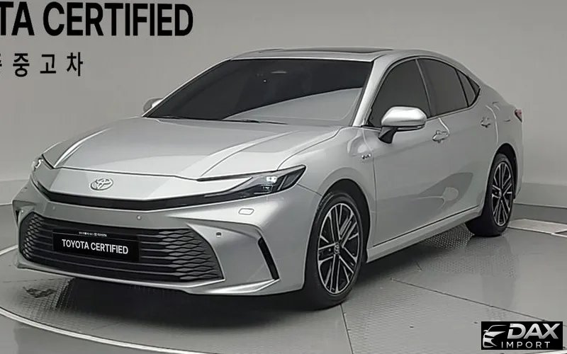 Toyota Camry 2.5 XLE Hybrid