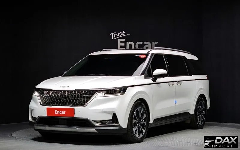 Kia Canival Gasoline 7-Seater Outdoor