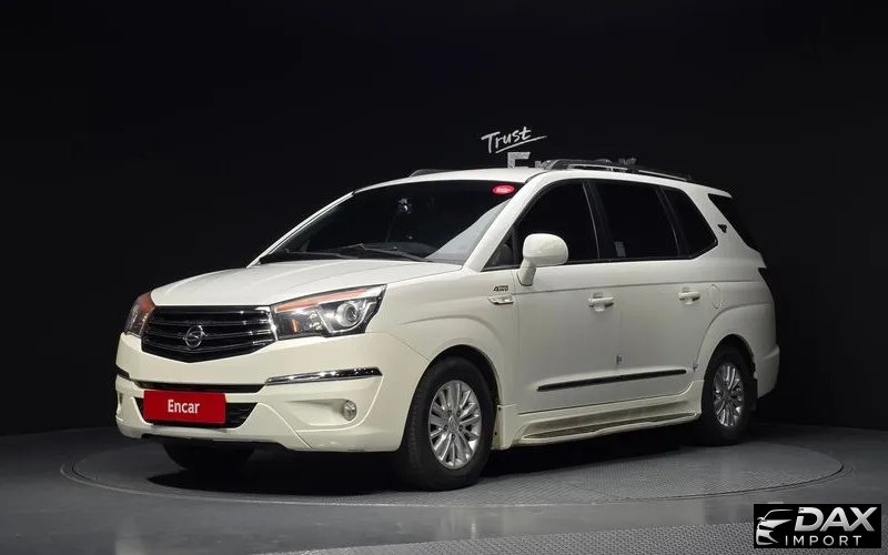 KG_Mobility_Ssangyong KORANDO 4WD LT 11-seater