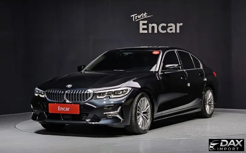 BMW 3-Series 320i Luxury