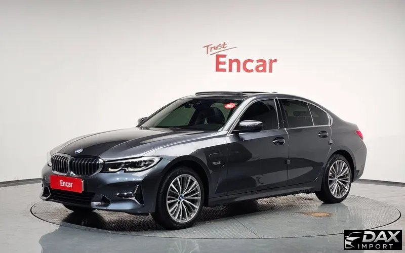 BMW 3-Series 320e Luxury