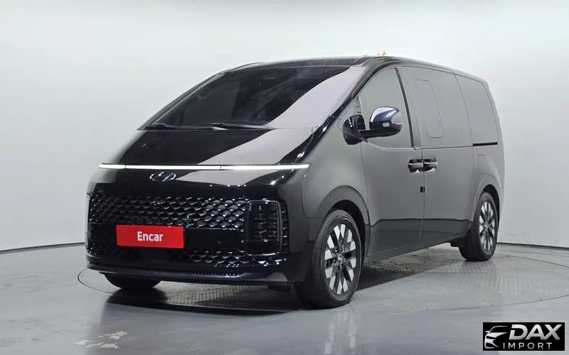 Hyundai Staria 4WD Lounge 9-Seater