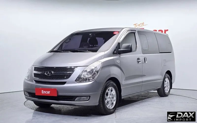 Hyundai Starex 12-Seater Wagon