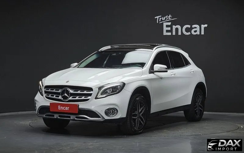 Mercedes-Benz GLA-Class GLA220 Premium