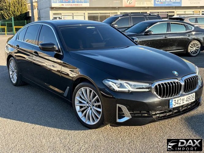BMW 5-Series 530i Luxury