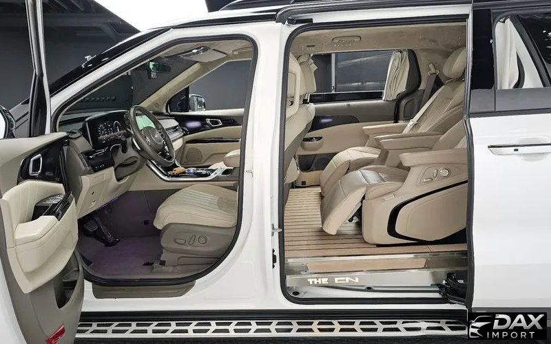Kia Canival Gasoline 9-Seater Signature