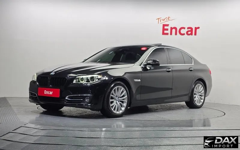 BMW 5-Series 528i xDrive Luxury